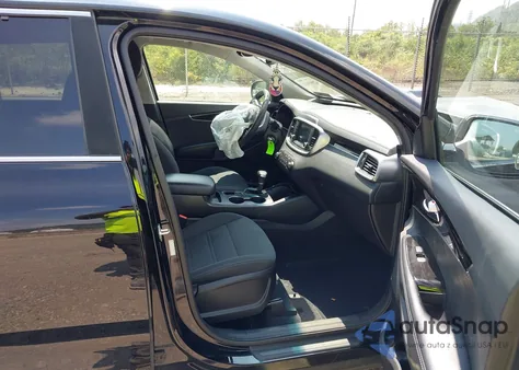 2020 Kia Sorento 2.4L L z USA, uszkodzony, nr VIN 5XYPG4A37LG669150